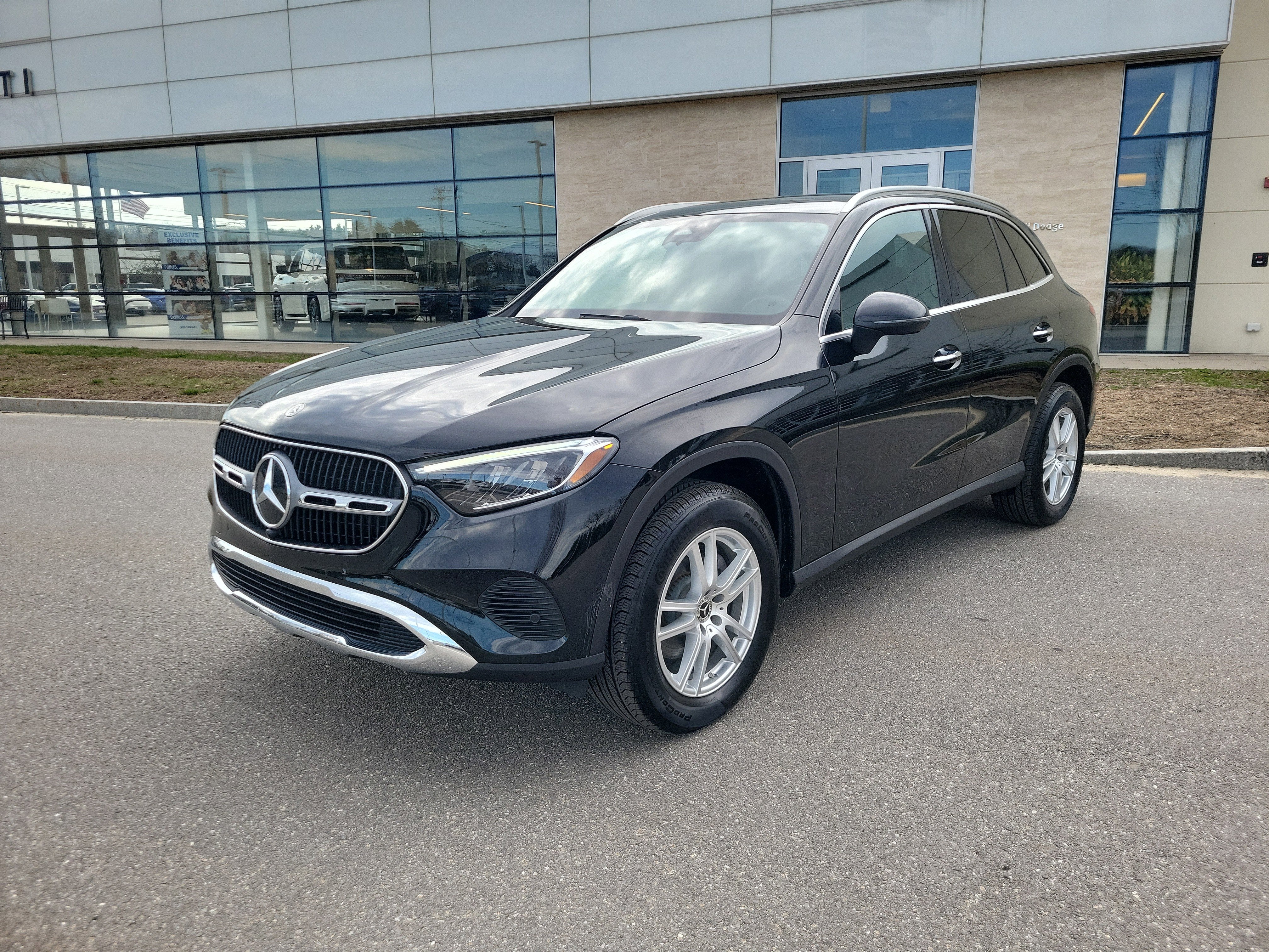 2025 Mercedes-Benz GLC