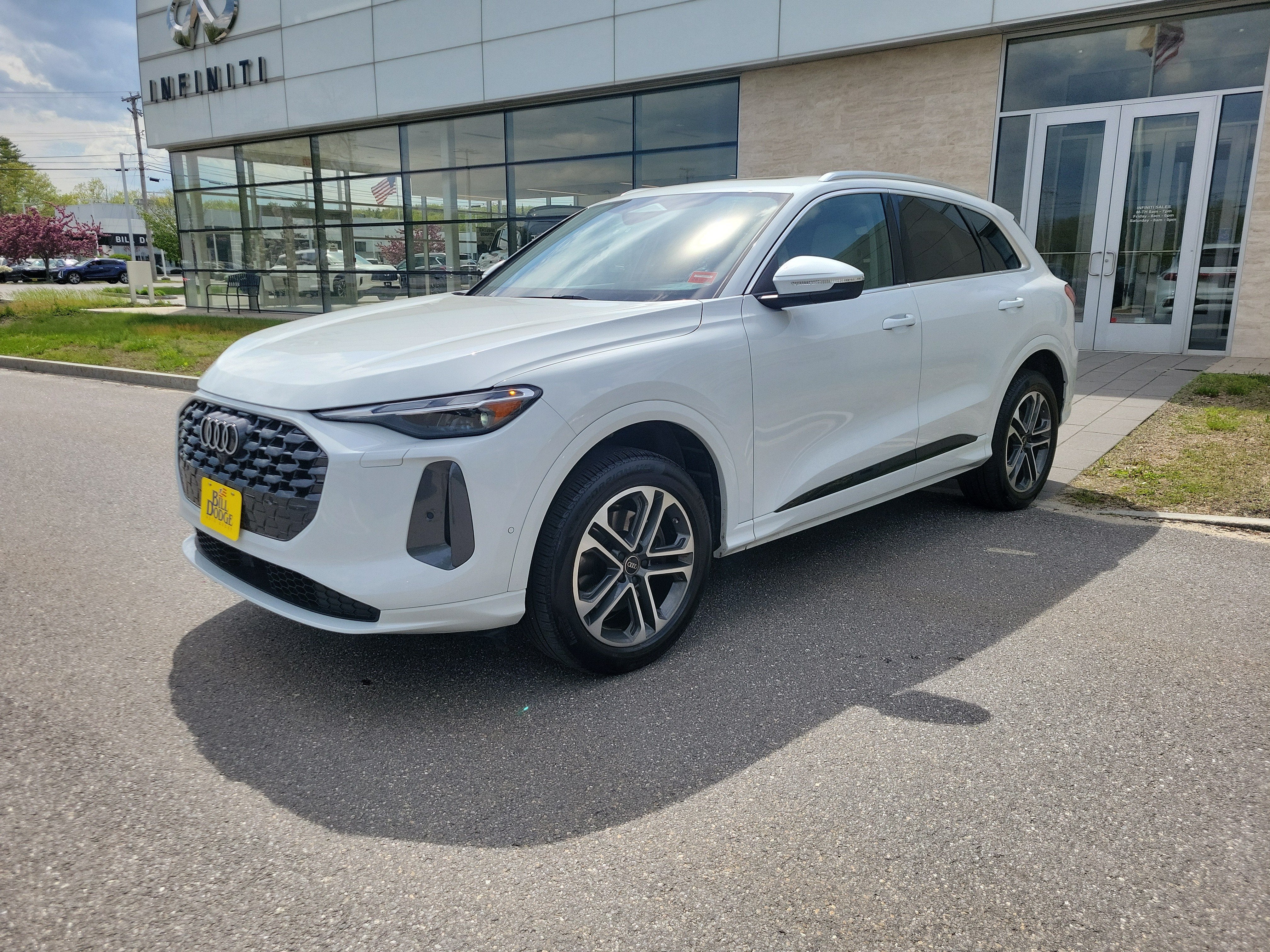 2025 Audi Q5 Premium in White — front three-quarter view